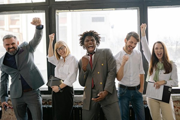 What steps should UK entrepreneurs take to develop a solid business plan?